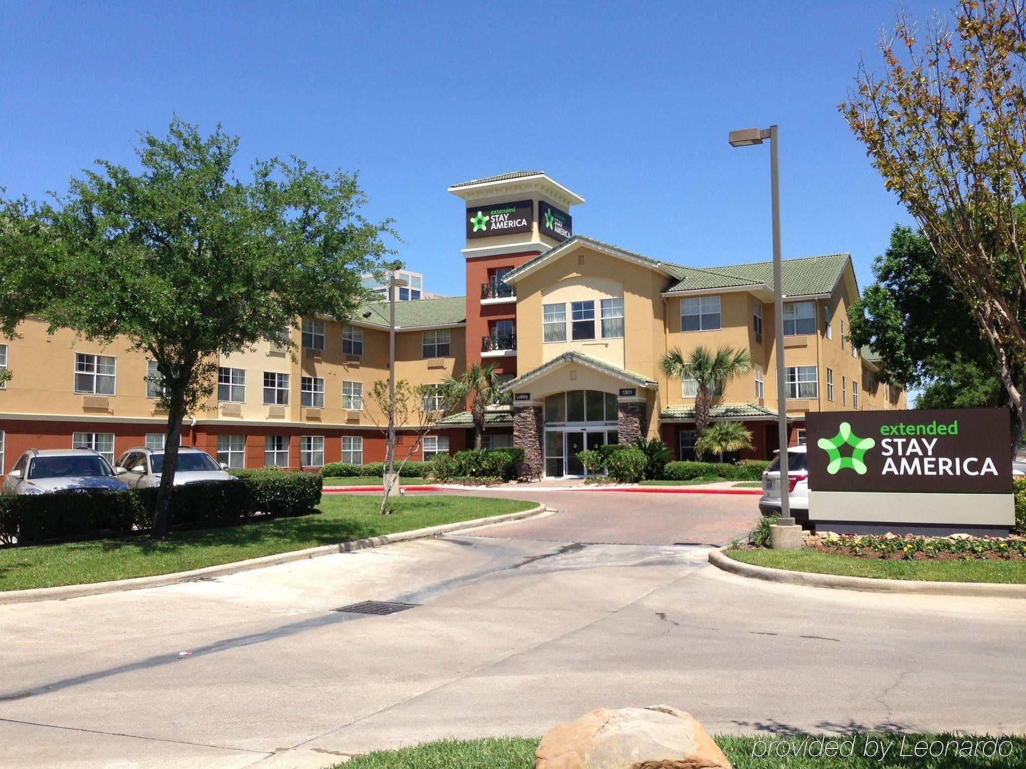 Extended Stay America Suites - Houston - Med Ctr - Nrg Park - Braeswood Blvd Exterior photo